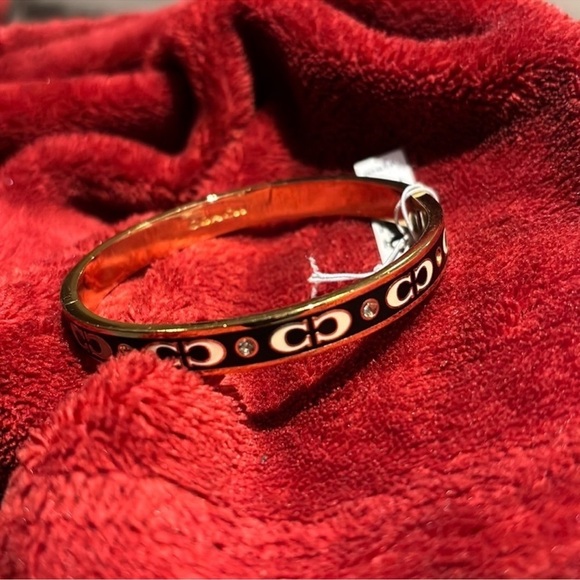 Elegant Gold and Black Bangle Bracelet - Picture 1 of 3